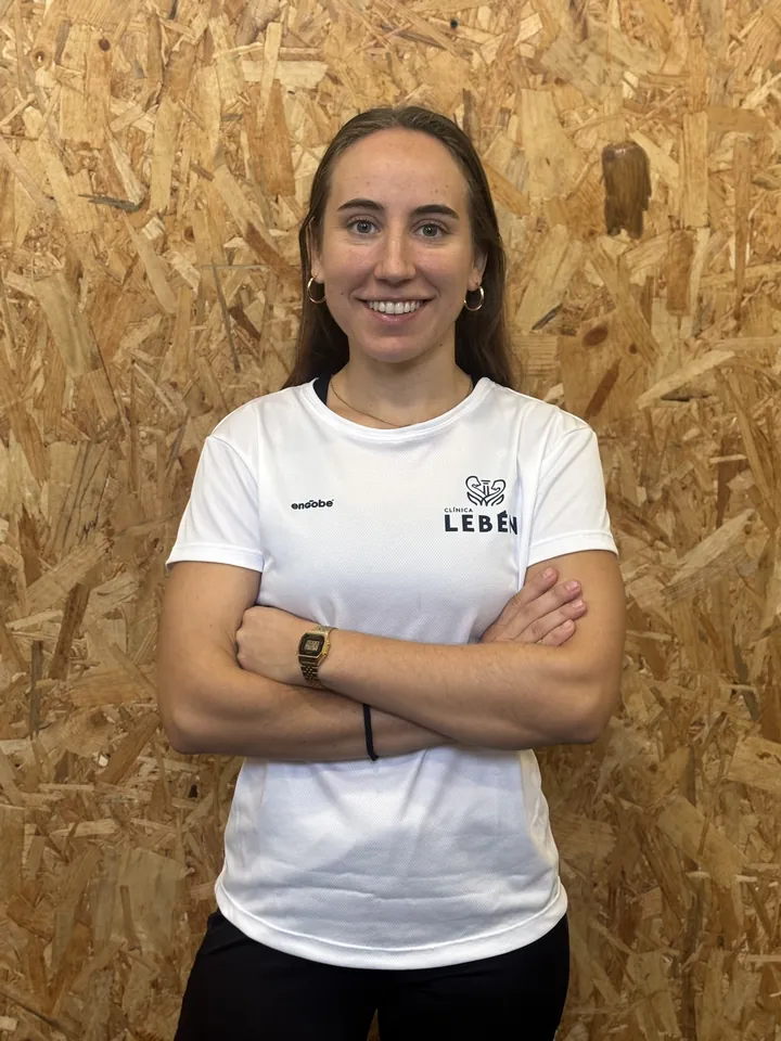 Alba Nebot, fisioterapeuta y readaptadora de Clínica Lebén en Paterna